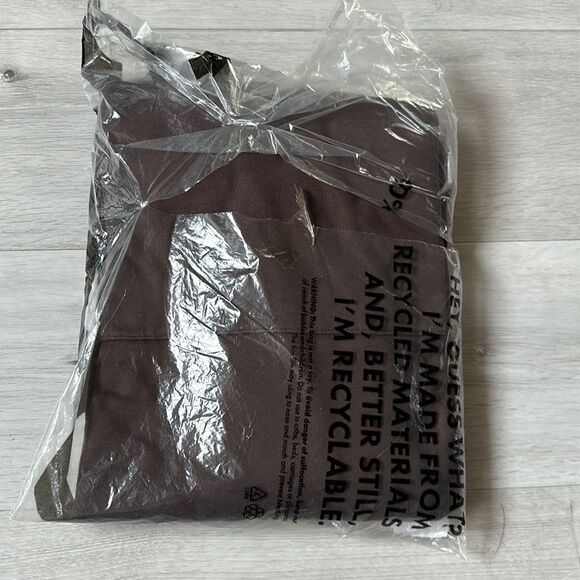 ASOS DESIGN oversized hoodie in dark brown (Seal Brown) XS NWT in packaging - Picture 7 of 7